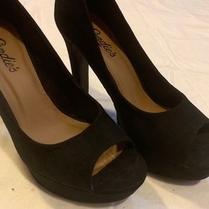 Black candies heels